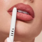 Visit قلم تحديد الشفاه بوب ستار بني فاتح لوكا 04