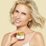 Visit كريم نهاري ايزدنسوتيكس لمحاربة تجاعيد البشرة الثلاثي من ايسدين - 50 جرام